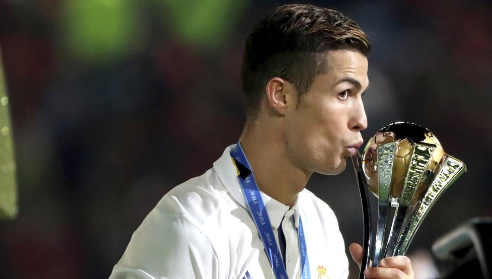 他终于被全世界看见了