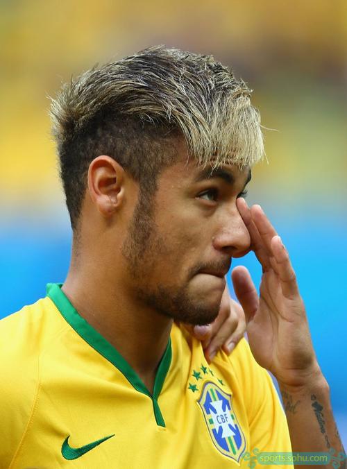 袁甲：成都个别球迷对阿奇姆彭种族歧视的行为必须严惩