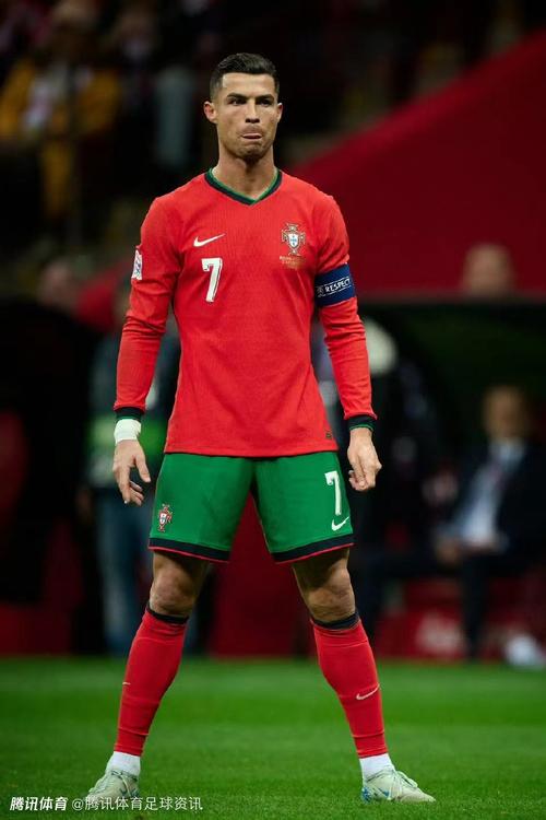 足球报：柔佛新山疑似使用停赛球员，海港队尚未确定是否上诉