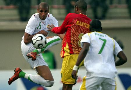 意媒：国米和米兰想签马里奥-希拉，拉齐奥给球员估价3500万