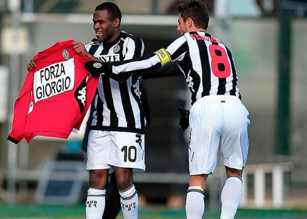 凯恩远射进球飞行速度达到128km／h，为本赛季德甲最快进球