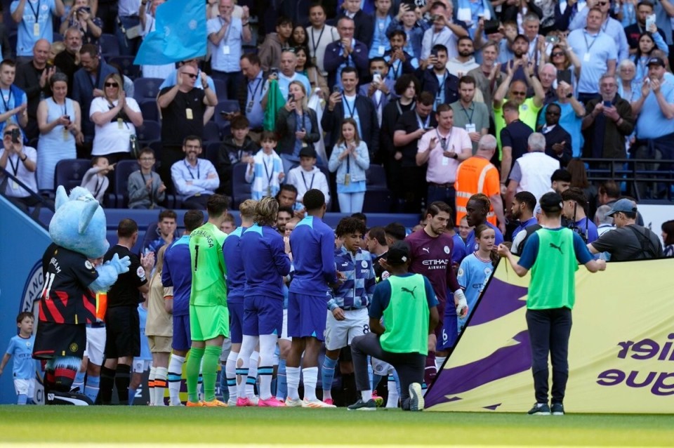 京多安：瓜帅支持我以后当教练，但开玩笑说别打电话找他帮忙