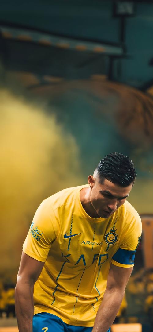 镜报：麦克托米奈上赛季意甲收官战亲签球衣成交价超2.4万欧